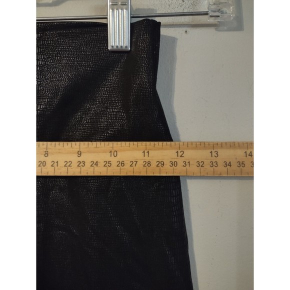 Lululemon 24" Leggings Women 2 Black Grey Animal Snake Print Wourkout Gym - Picture 2 of 6